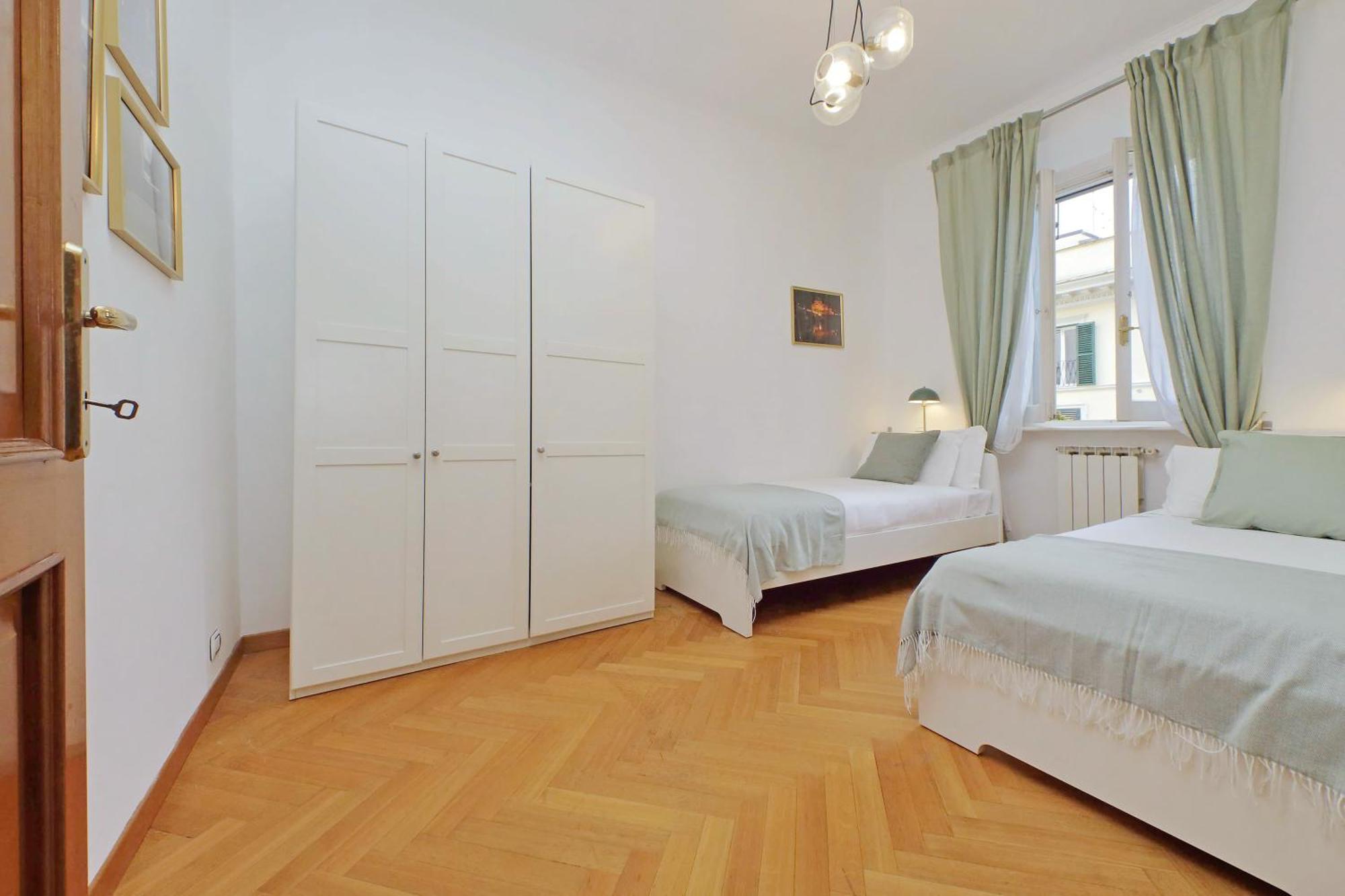 Ych-Comfortable 2 Bedrooms Flat Near Colosseum โรม ภายนอก รูปภาพ