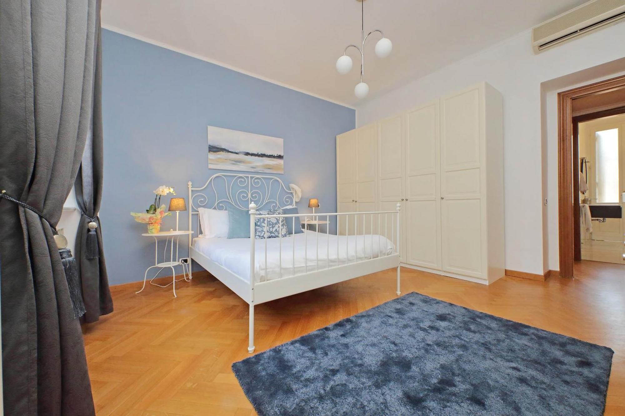 Ych-Comfortable 2 Bedrooms Flat Near Colosseum โรม ภายนอก รูปภาพ