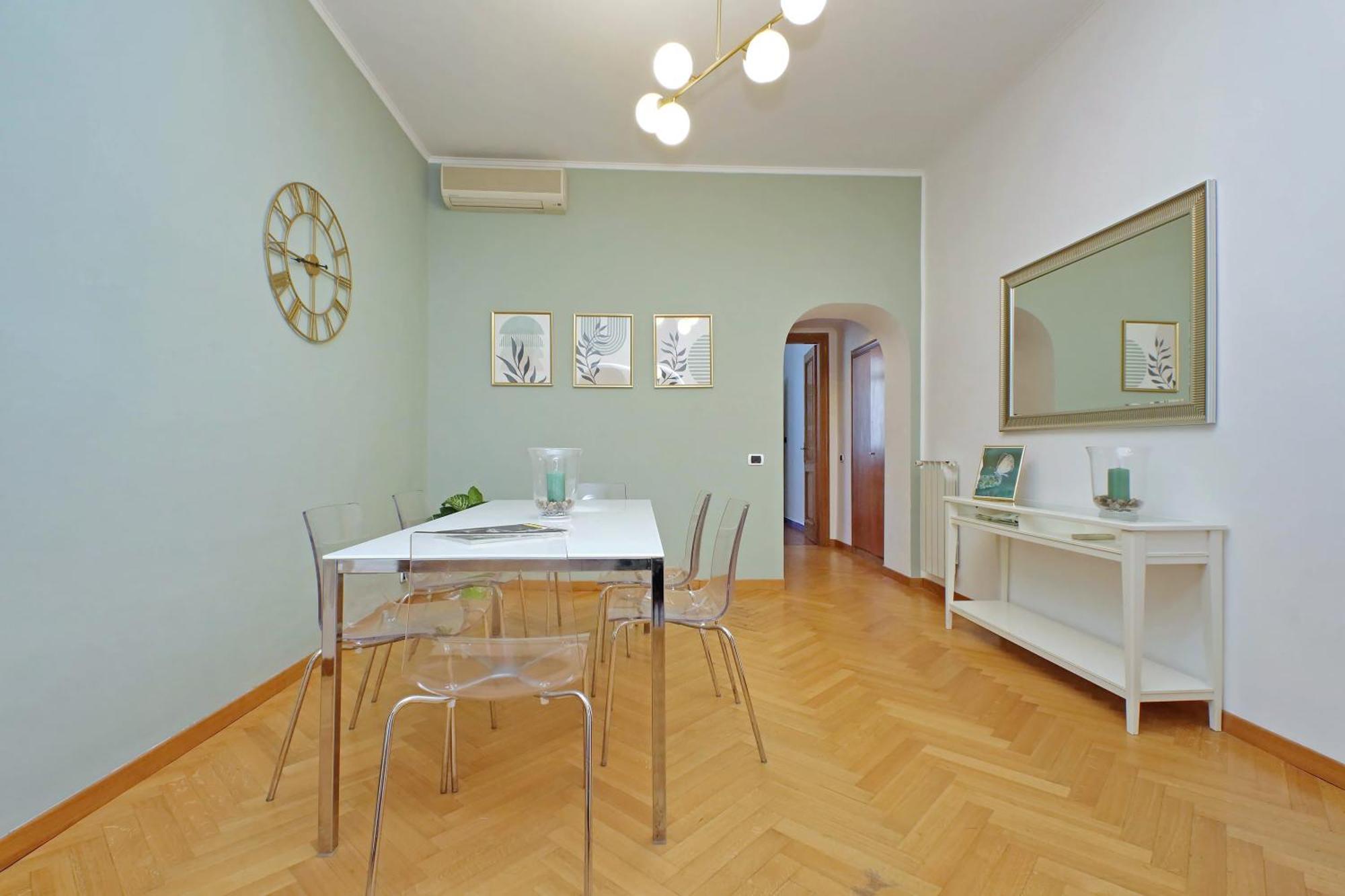Ych-Comfortable 2 Bedrooms Flat Near Colosseum โรม ภายนอก รูปภาพ